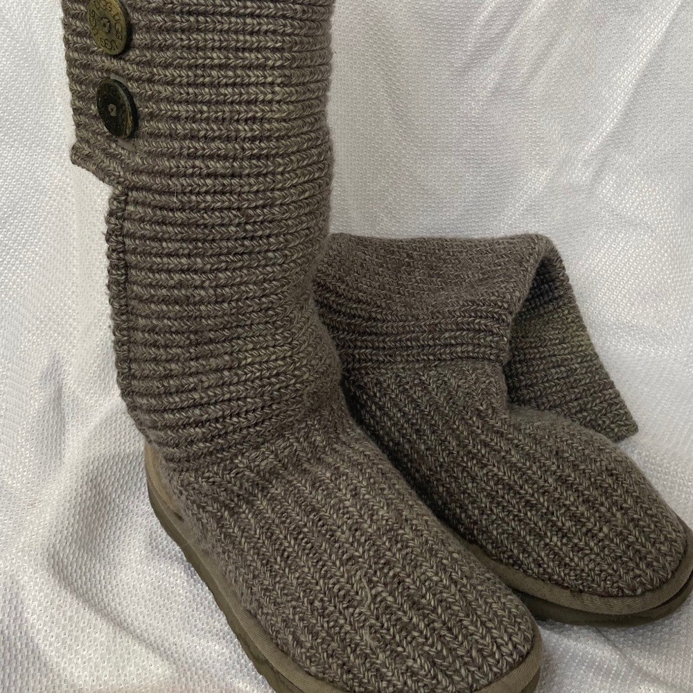 UGG Classic Knit Boots
